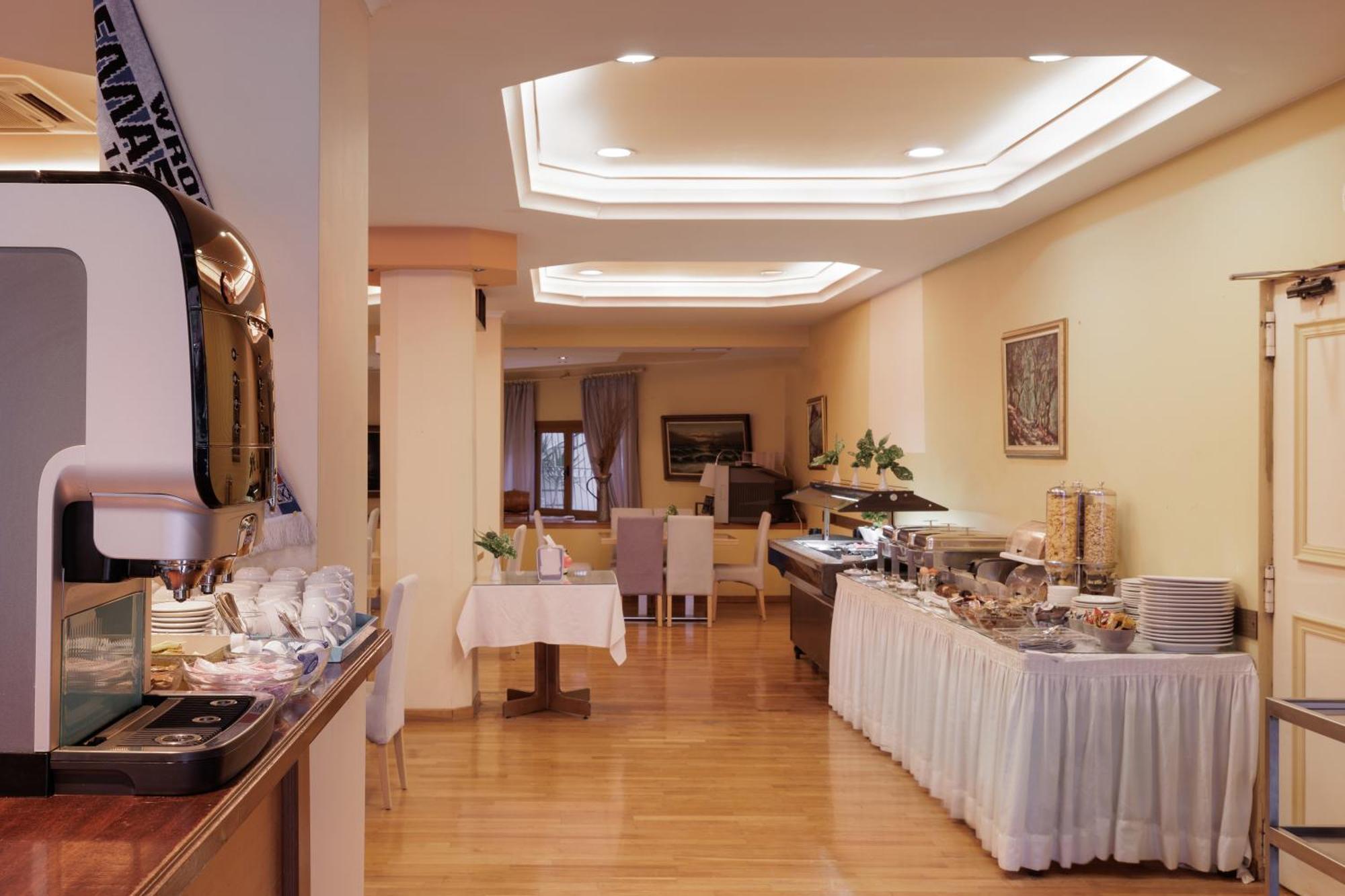 Louvre Hotel Gouvia Dış mekan fotoğraf