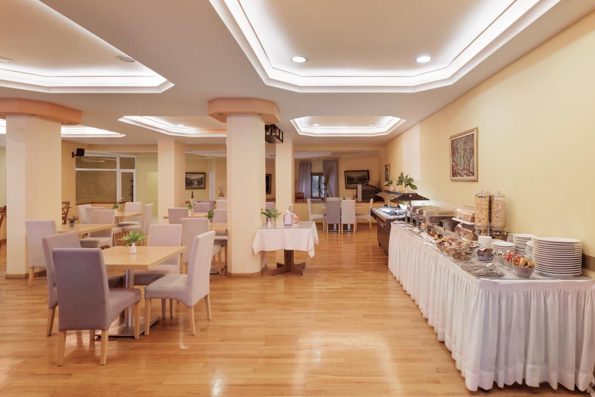 Louvre Hotel Gouvia Dış mekan fotoğraf